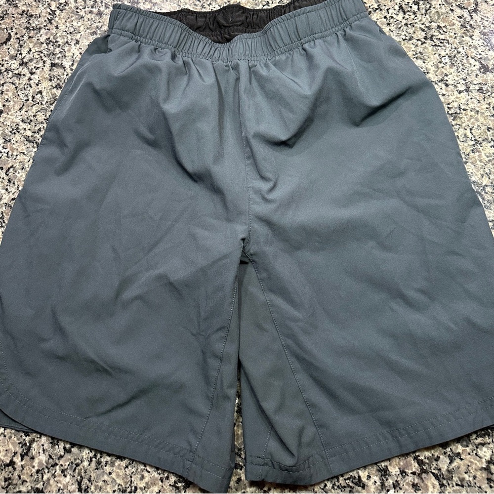 athletic Gray shorts